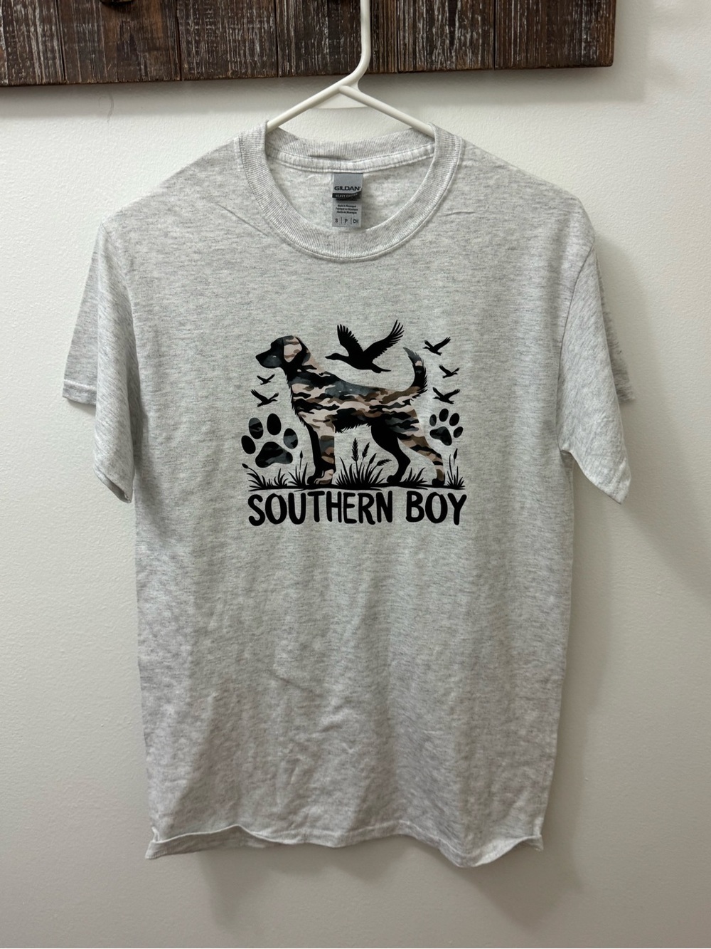 Gildan Gray Short-Sleeve Tee with Camouflage Dog and 'Southern Boy' Graphic